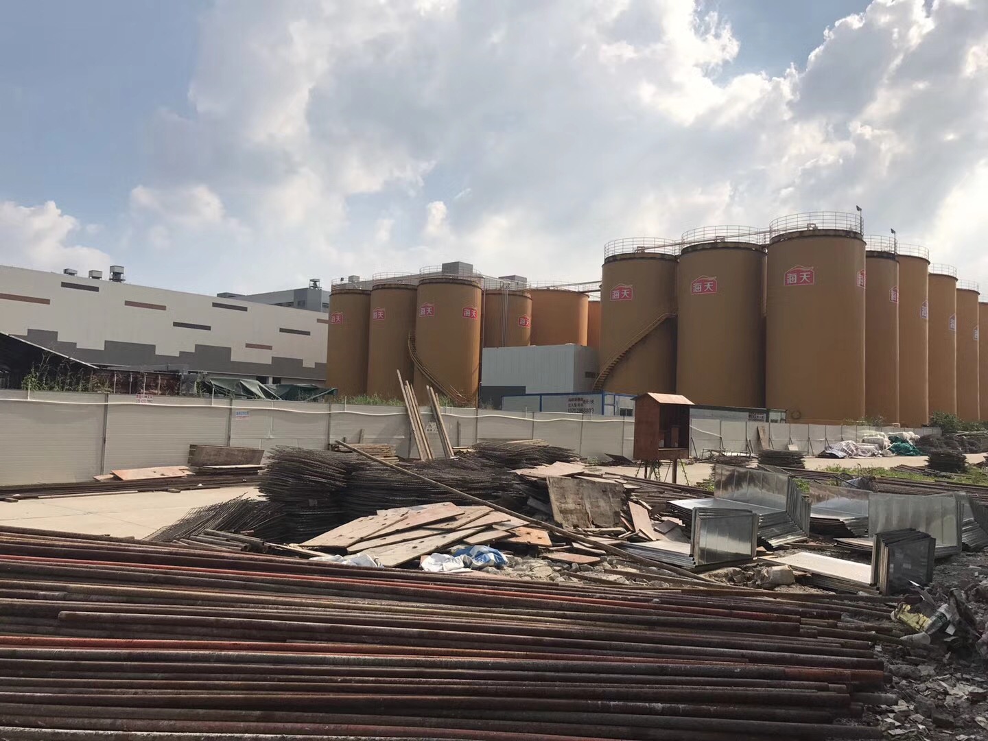 佛山海天醬油廠電纜橋架進場(圖4) 佛山海天醬油廠電纜橋架進場