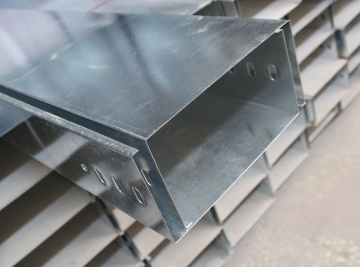 鋼制橋架防火嗎?(圖1) 鋼制橋架