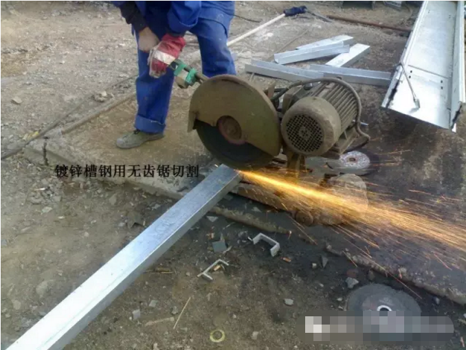 圖文解析電纜橋架安裝實例(圖2) 電纜橋架施工